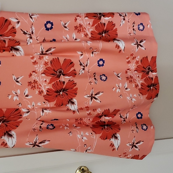 Peach Flower Dress - Picture 6 of 6